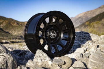 Picture of ICON Hulse 17 X 8-5 5 X 4-5 0mm Offset 4-75in BS Double Black