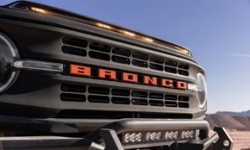 Picture of AVS 21-23 Ford Bronco 2-4Dr- Excl- Raptor Aeroskin LightShield Hood Protector - Black