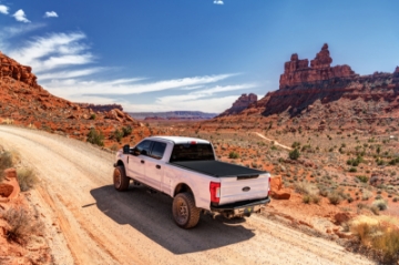 Picture of Truxedo 2022 Nissan Frontier 5ft- Sentry CT Bed Cover