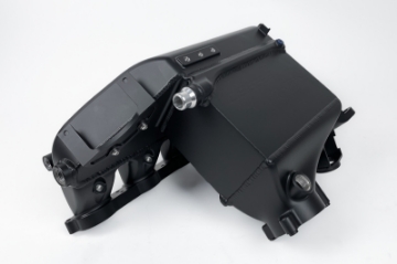 Picture of CSF BMW M2-M3-M4 S58 Comp & Non-Comp G8X Charge-Air Cooler Manifold - Thermal Dispersion Black