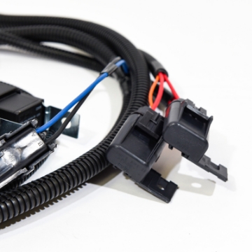 Picture of VMP Performance 15+ Coyote 5-0L Heat Exchanger Fan-Pump Harness - Dual Relay