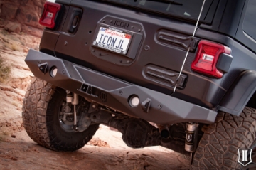 Picture of ICON 2-5in Rubber Grommet LED Reverse Light Kit
