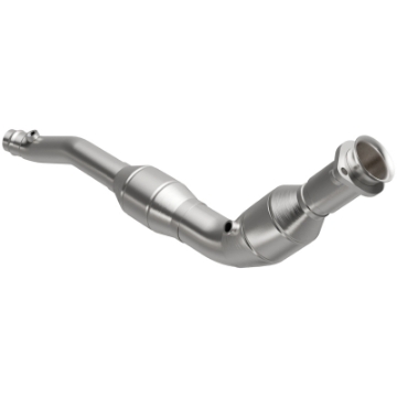 Picture of MagnaFlow Conv DF 2014-2016 Land Rover LR4 V6 3 OEM Underbody