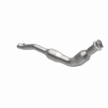 Picture of MagnaFlow Conv DF 2014-2016 Land Rover LR4 V6 3 OEM Underbody
