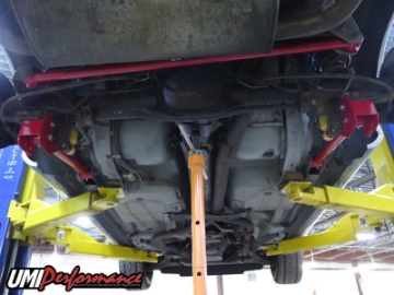 Picture of UMI Performance 82-02 GM F-Body Tubular Non-Adjustable Panhard Bar