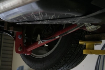 Picture of UMI Performance 05-14 Ford Mustang Rear Anti-Hop Kit- Stage 1