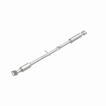 Picture of MagnaFlow Conv Direct Fit OEM 14-15 Hyundai Tucson 2-0L Underbody