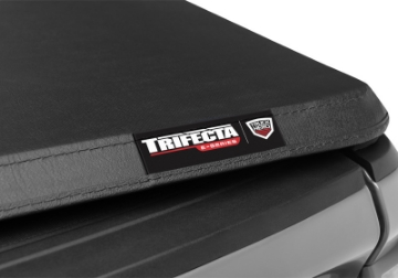 Picture of Extang 22-23 Toyota Tundra w-Rail Sys 5ft 6in Bed Trifecta e-Series