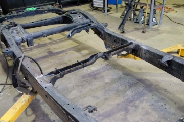 Picture of RustBuster 01-04 Toyota Sequoia Front Fuel Tank Crossmember