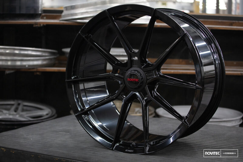 Picture of Vossen x Novitec NF10 21x10 - 5x114.3 BP - ET32 - Gloss Black Ferrari 812 Superfast/GTS Front Wheel
