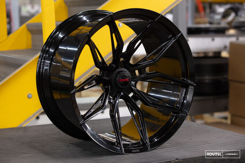 Picture of Vossen x Novitec NF11 22x12in - 5x114.3 BP - ET33 - Gloss Black Ferrari 488 / F8 Rear Wheel