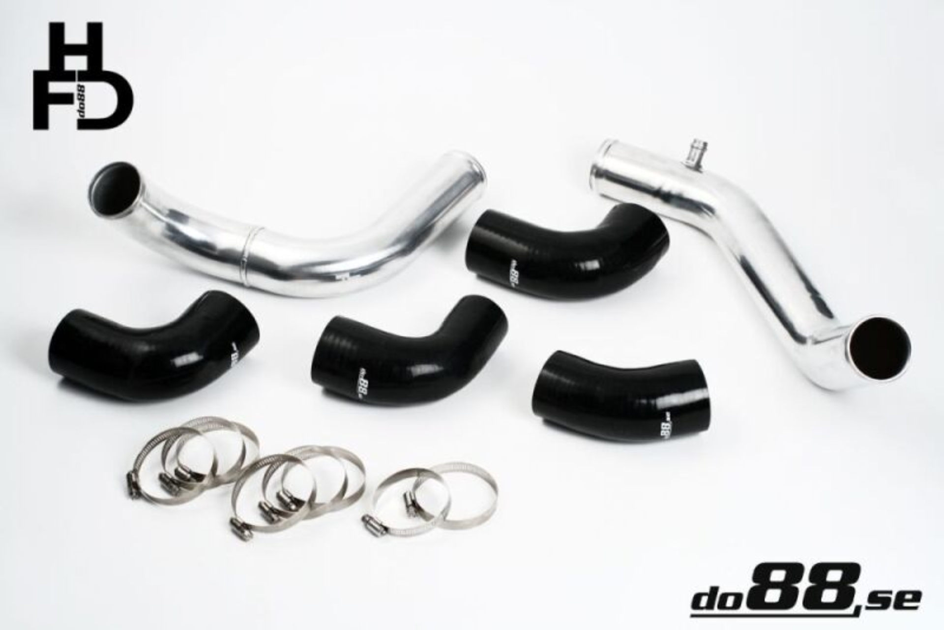 Picture of do88 Volvo 7/940 Turbo Center Connection Pipe Kit Black Hoses standard TB