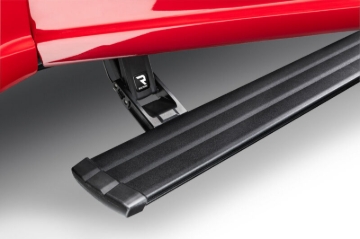 Picture of AMP Research 17-19 Ford Super Duty F-250/F-350/F-450 PowerStep Vision