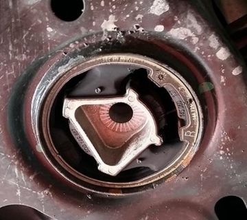 Picture of Torque Solution Pendulum (Dog Bone) Billet Insert VW Golf/GTI MK7 (Triangle Version)