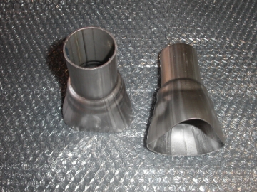 Picture of Stainless Works, 3-way Formed Collector 1-3/4" Primaries 2-1/2" OD outlet.
