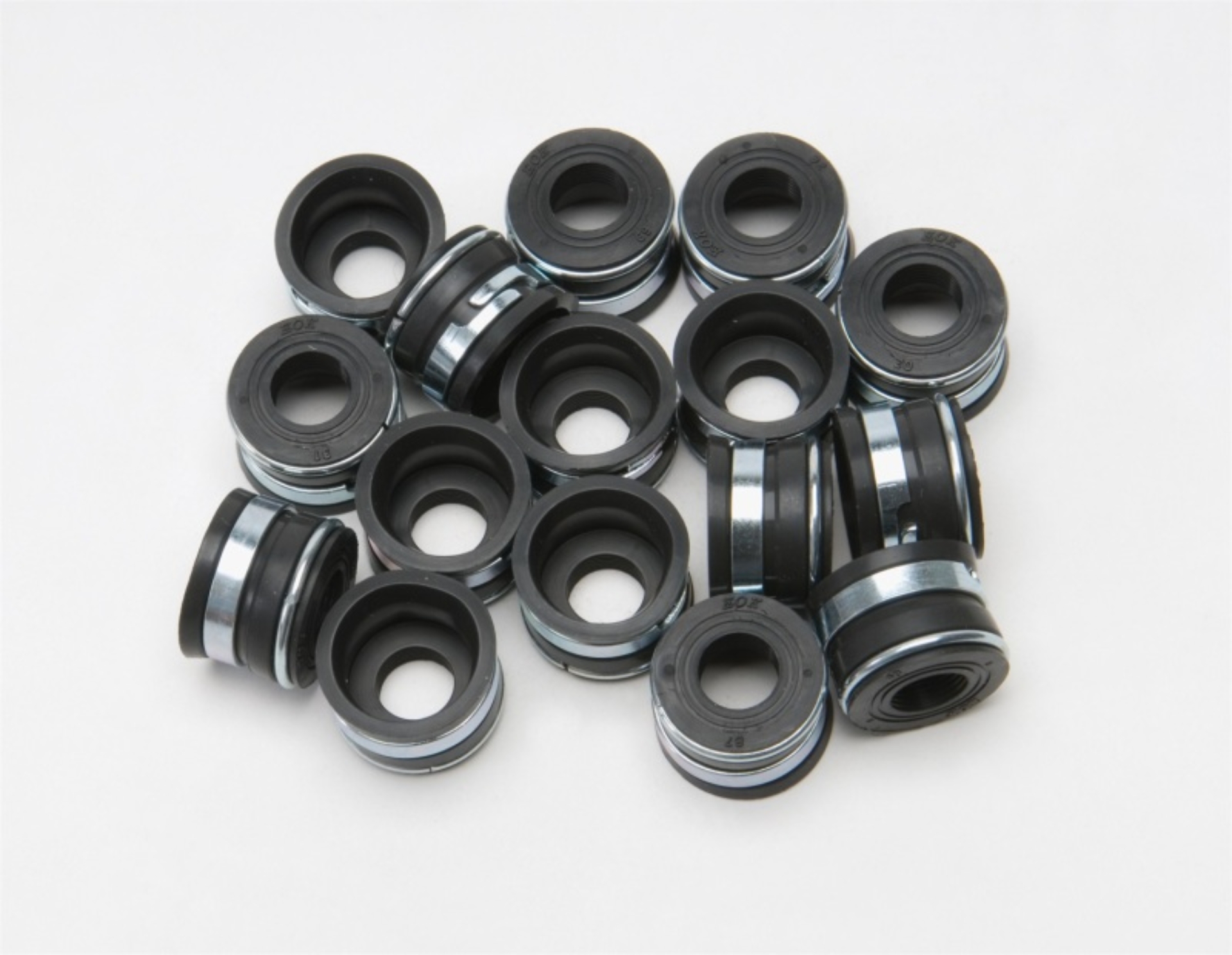 Picture of Edelbrock 16 Valve Seals - 11/32