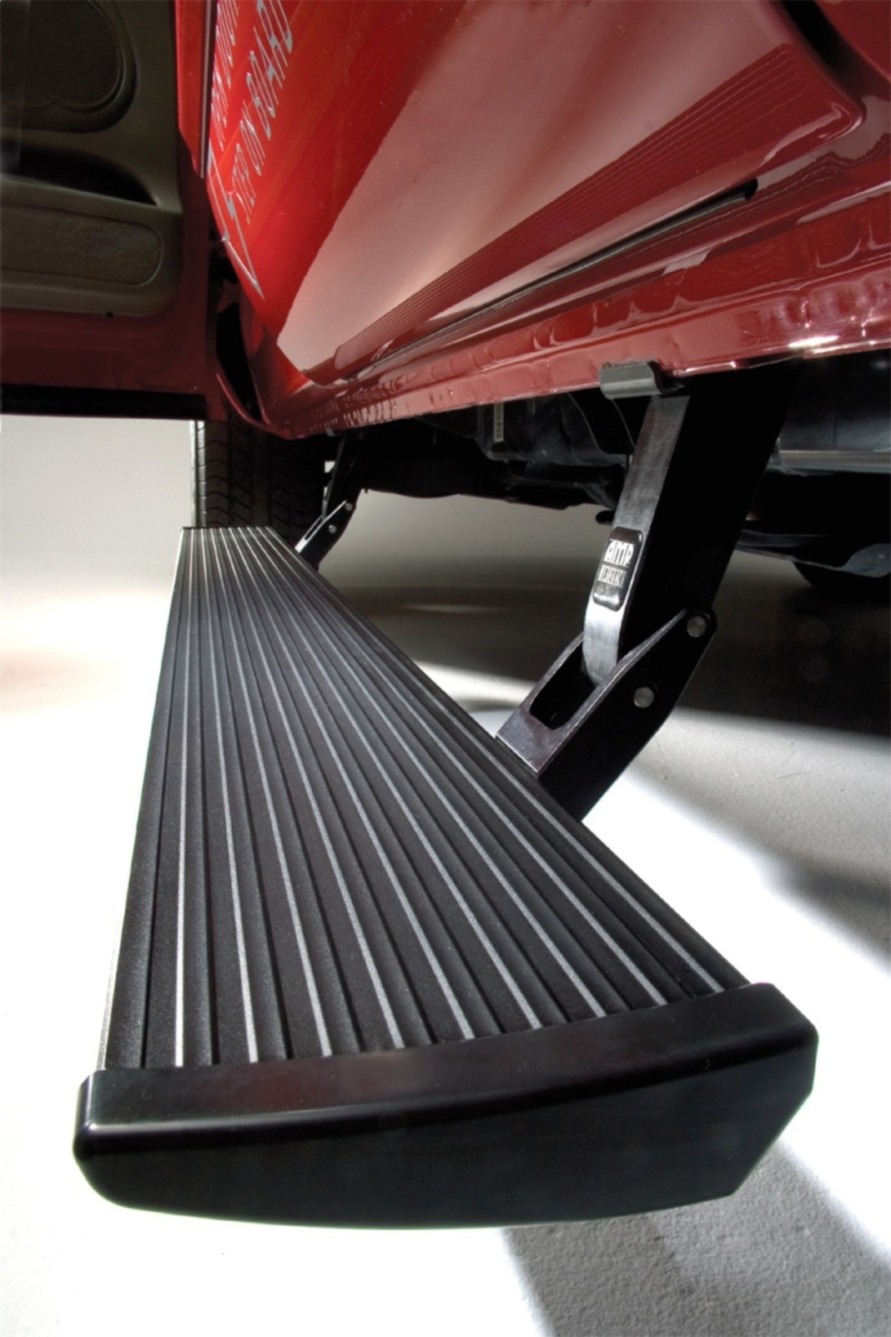 Picture of AMP Research 2017-2017 Chevy Silverado 2500/3500 Double/Crew Cab PowerStep Plug N Play - Black