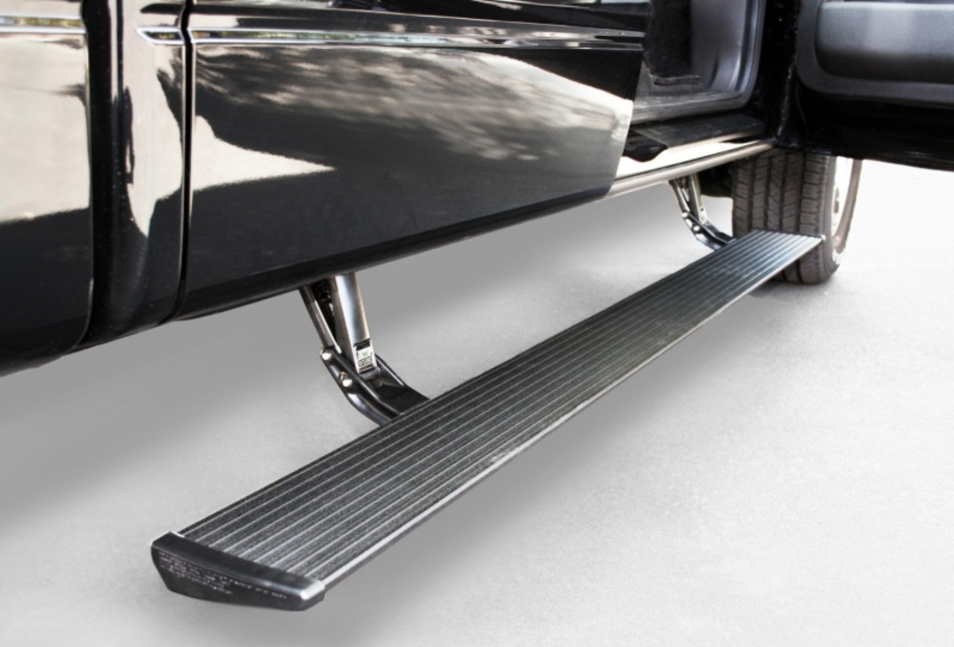 Picture of AMP Research 2009-2014 Ford F150 All Cabs PowerStep Plug N Play - Black