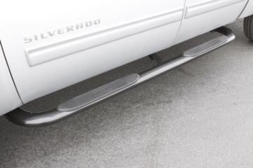 Picture of Lund 99-13 Chevy Silverado 1500 Ext. Cab (Body Mount) 4in. Oval Curved SS Nerf Bars - Polished