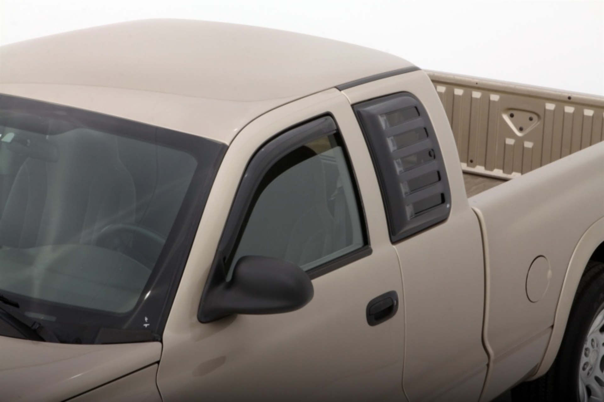 Picture of AVS 01-06 Mazda Tribute Ventvisor Outside Mount Window Deflectors 4pc - Smoke