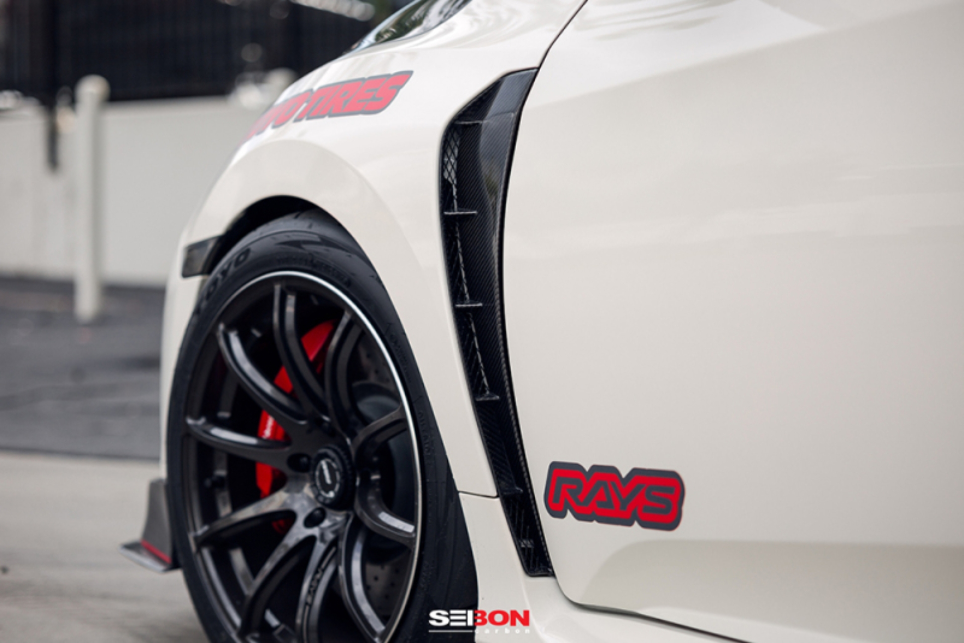 Picture of Seibon 17-18 Honda Civic Type-R Carbon Fiber Fender Ducts (Pair)