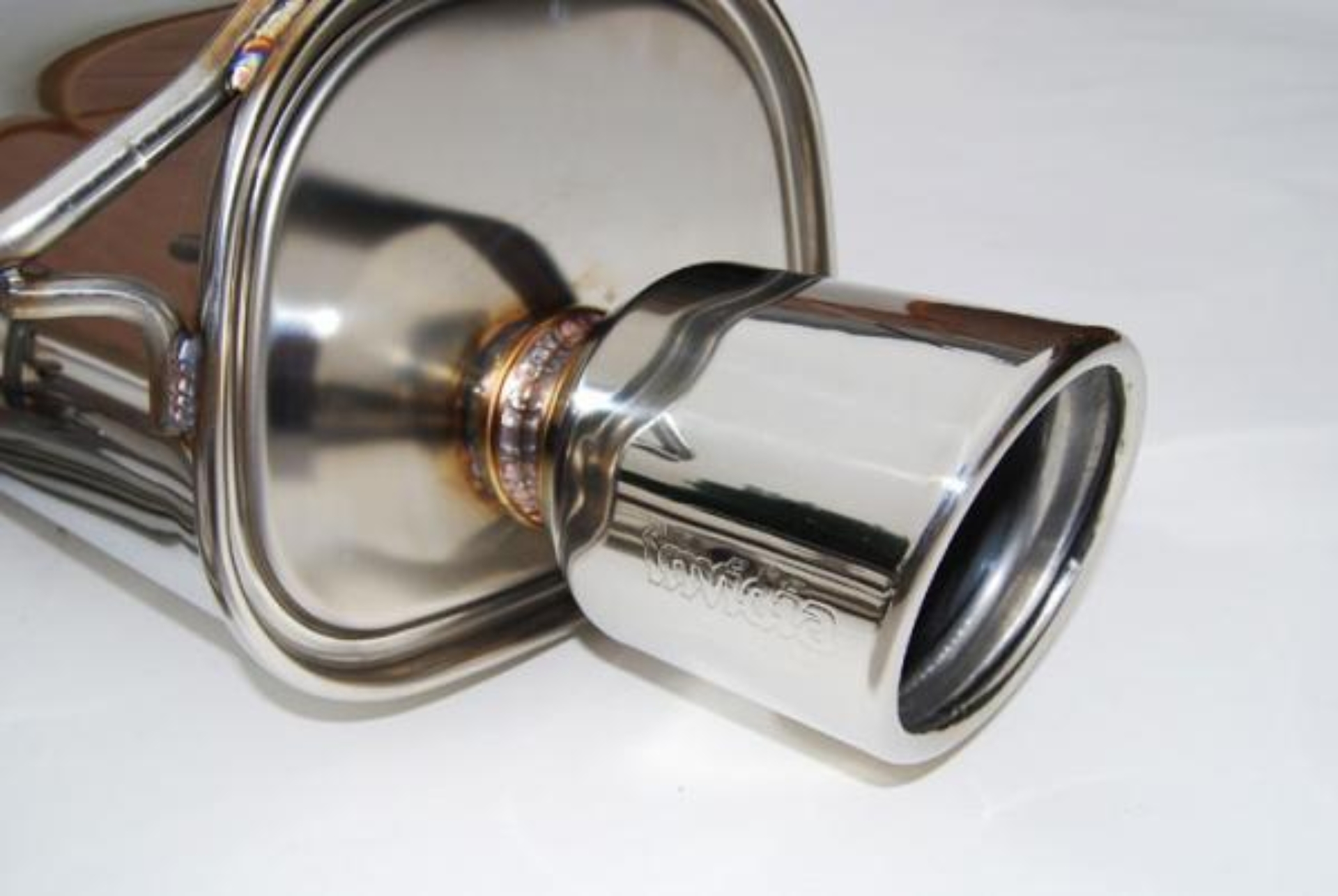 Picture of Invidia 10-12 Subaru Legacy GT Dual Q300 Cat-back Exhaust
