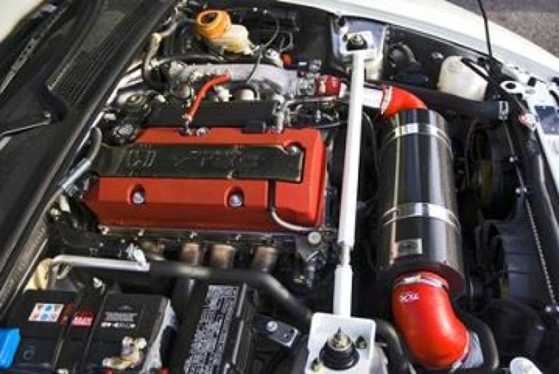 Picture of BMC 98-06 Honda S2000 2.0L (w/o VSA Traction Control) Carbon Dynamic Airbox Kit