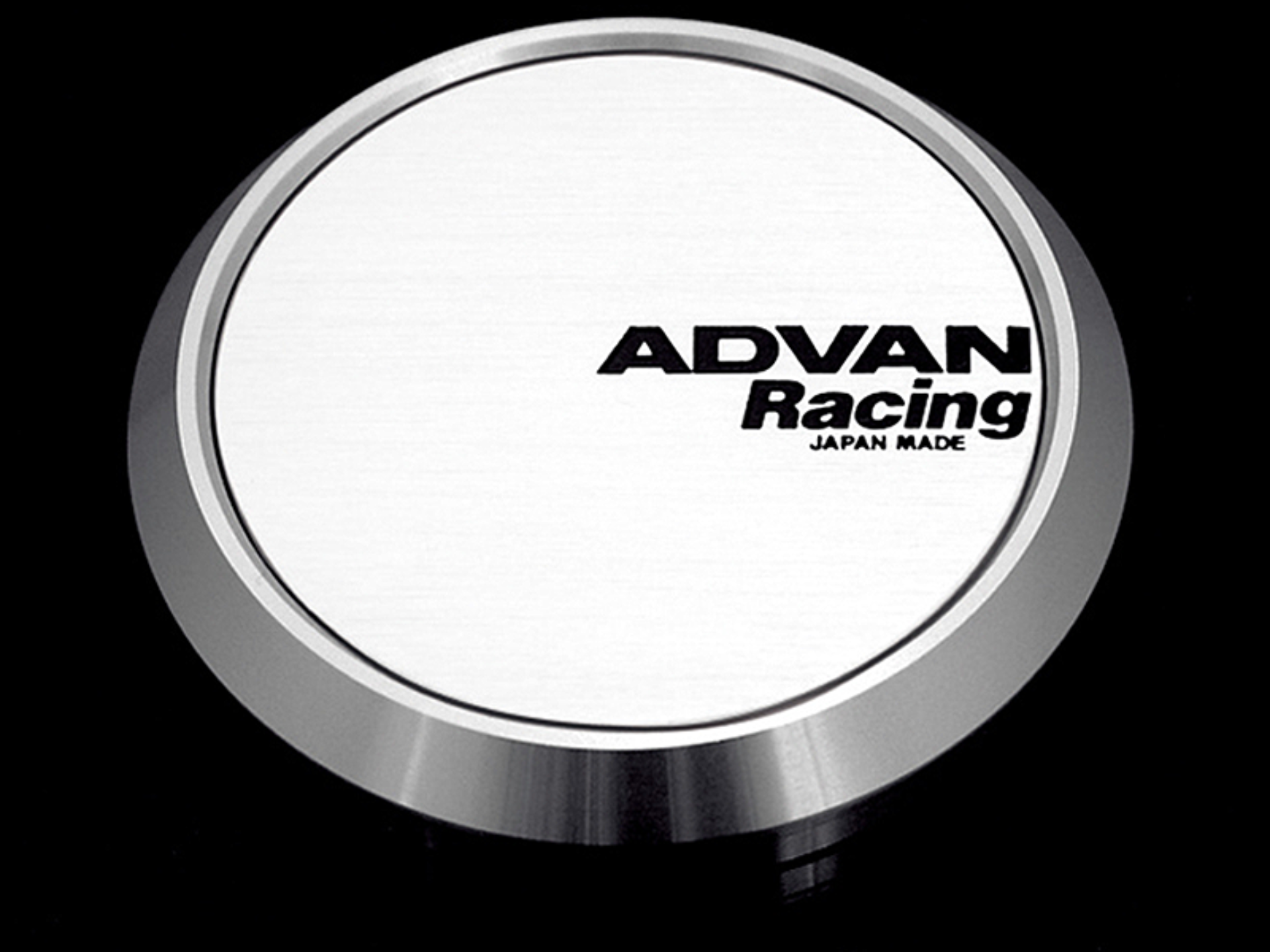Picture of Advan 73mm Flat Center Cap - White/Silver Alumite
