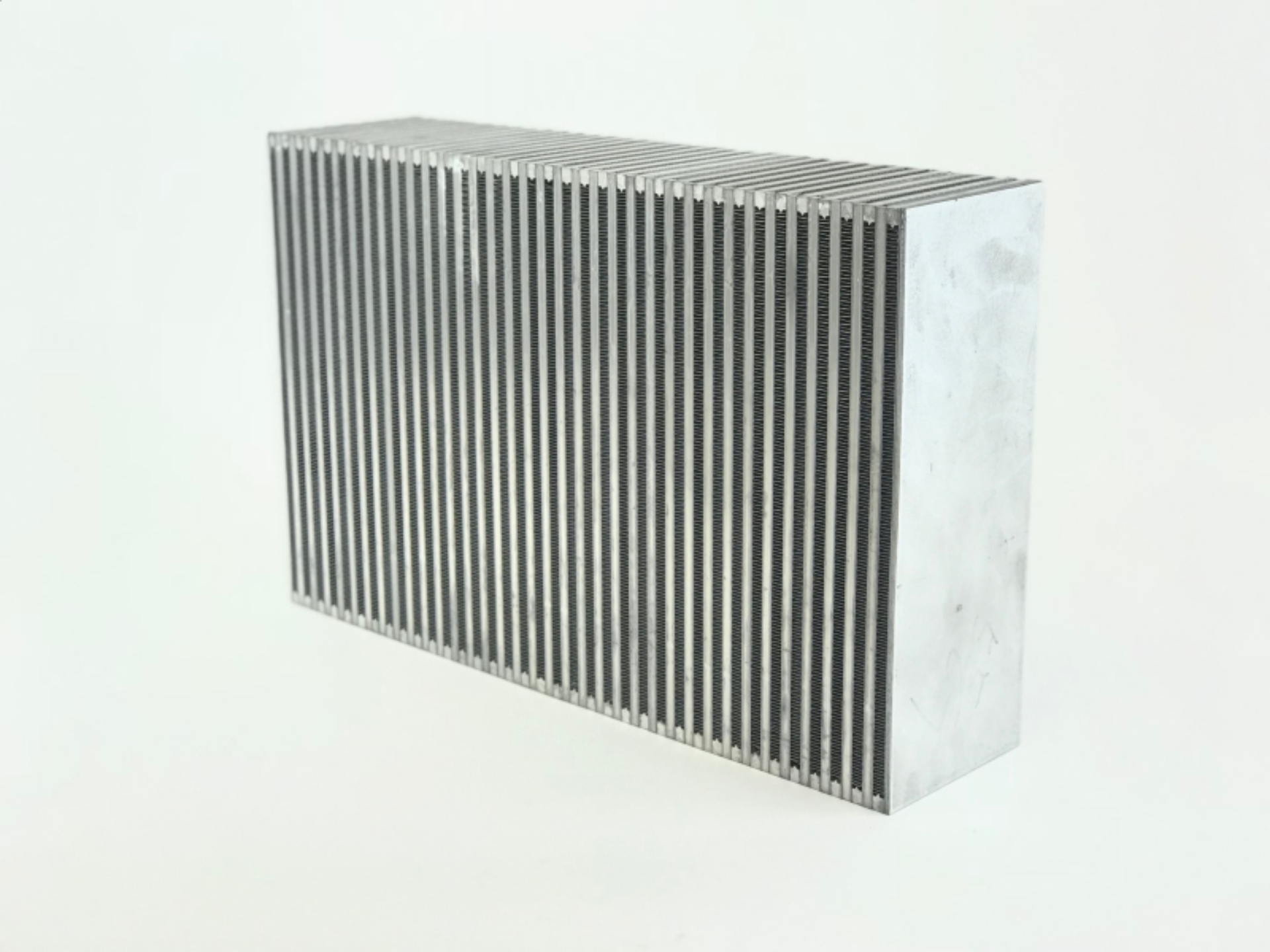Picture of CSF Nissan GT-R (R35) High Performance Bar & Plate Intercooler Core - 22in L x 14in H x 5.5in W