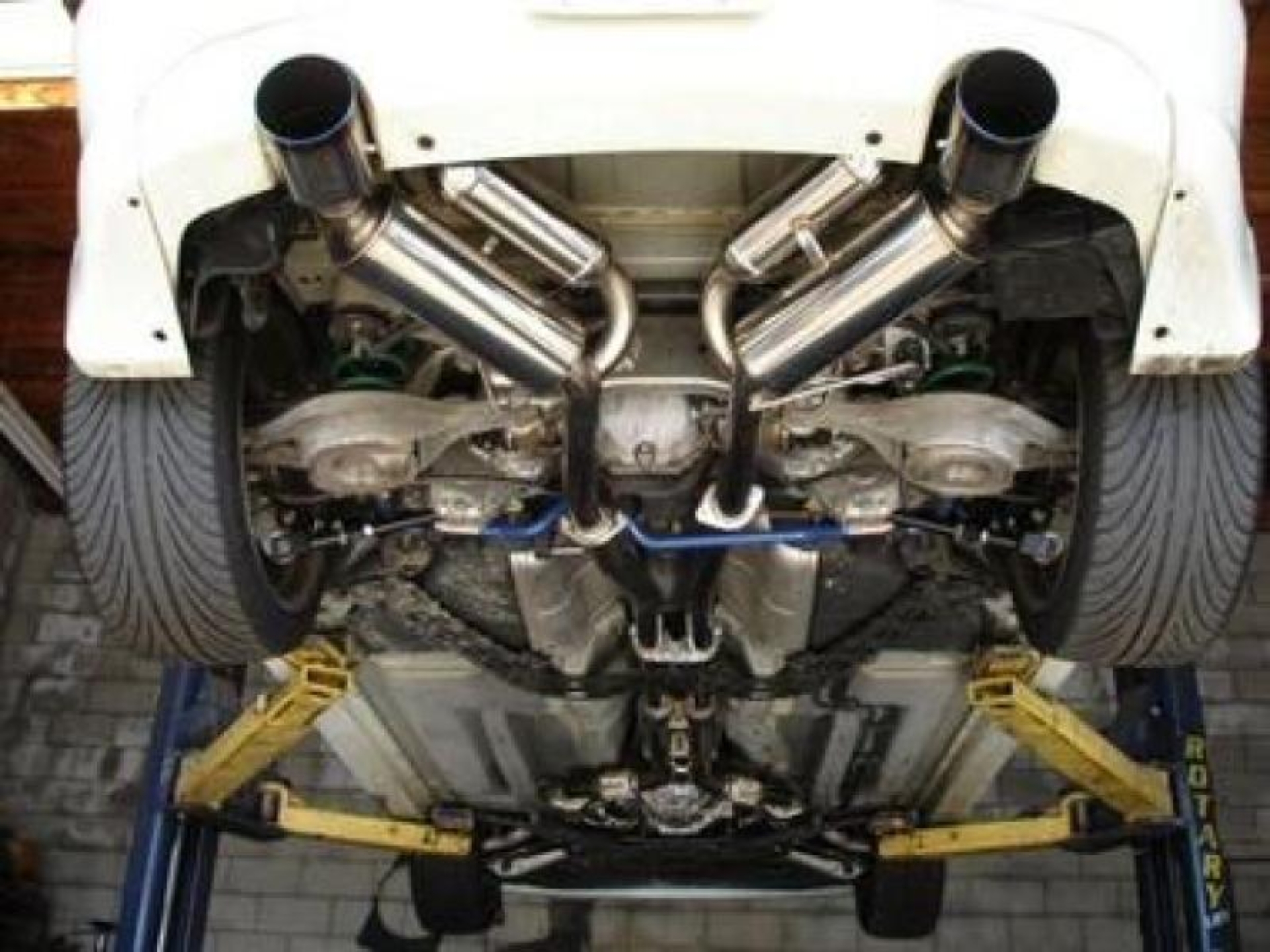 Picture of HKS 03-07 G35 Dual Hi-Power Ti Tip Catback Exhaust (SUS304 NO COATING)