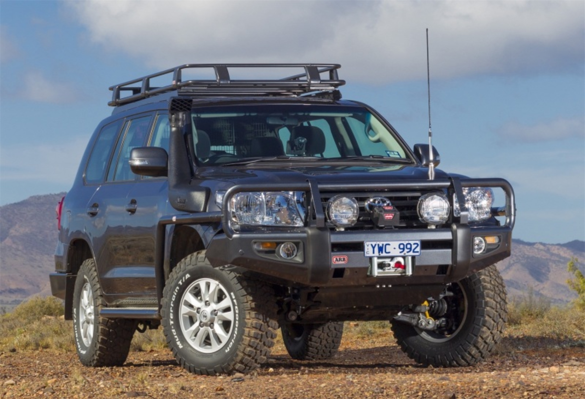 Picture of ARB Winchbar H/Lightwasher Arbfog Lc200 12-9/15 (Fit Kit NOT Included)