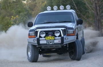 Picture of ARB Sahara Deluxe Bar Pathfinder 00-02