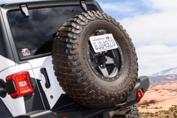 Picture of ARB Kit Rego Plate Kit Suit Jl Incl Bracket & Light