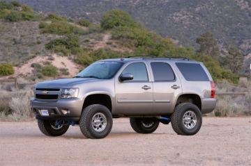 Picture of Fabtech 07-14 GM K1500 SUV w/Autoride 6in Rear Coil Spring Kit