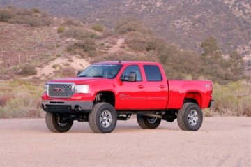 Picture of Fabtech 07-08 GM C/K2500HD C/K3500 Non Dually 8in Perf. System - Component Box 1