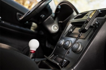 Picture of Cobb Subaru 5-Speed COBB Knob - White w/ Race Red