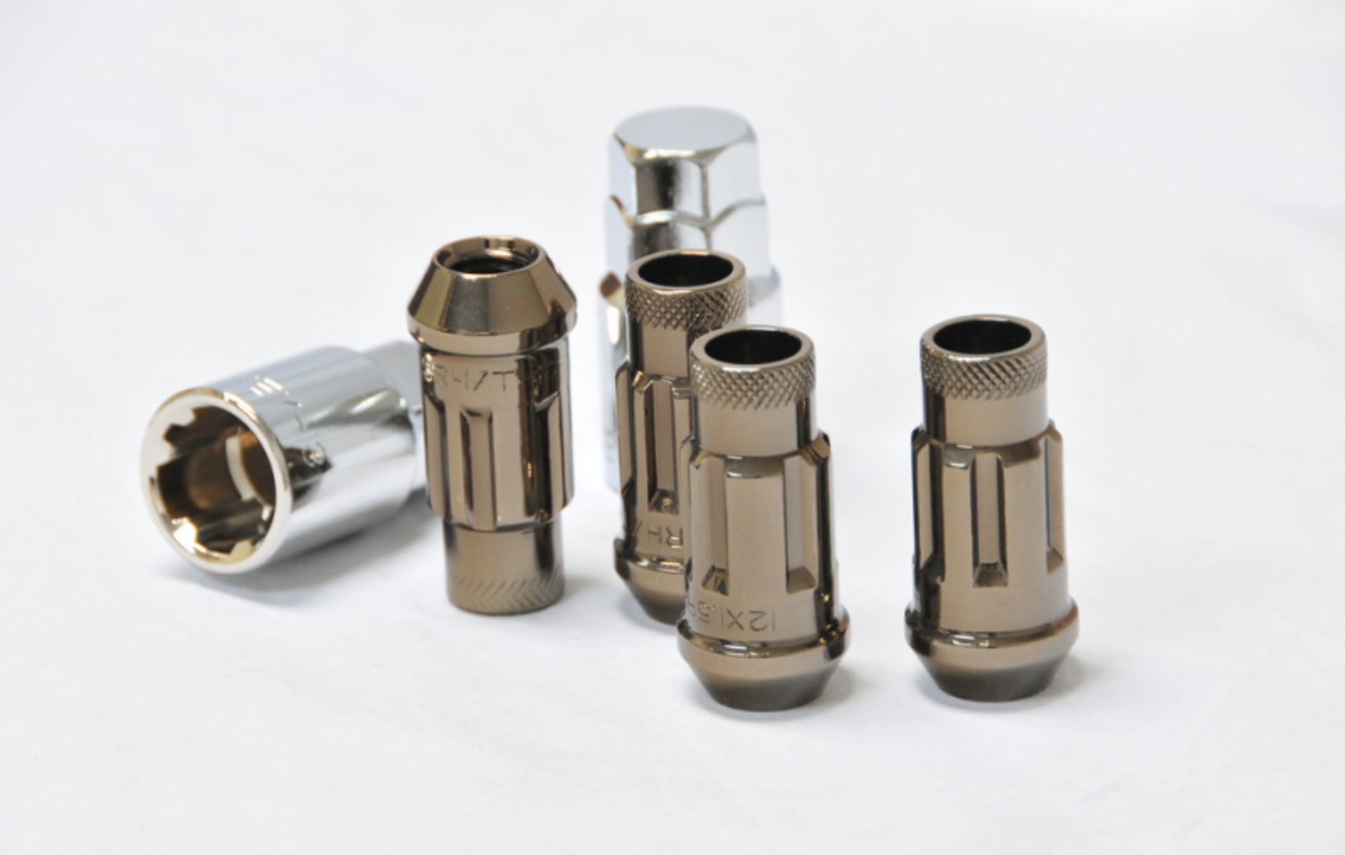 Picture of Wheel Mate Monster Open End Lug Nut Set of 4 - T Chrome 1/2in