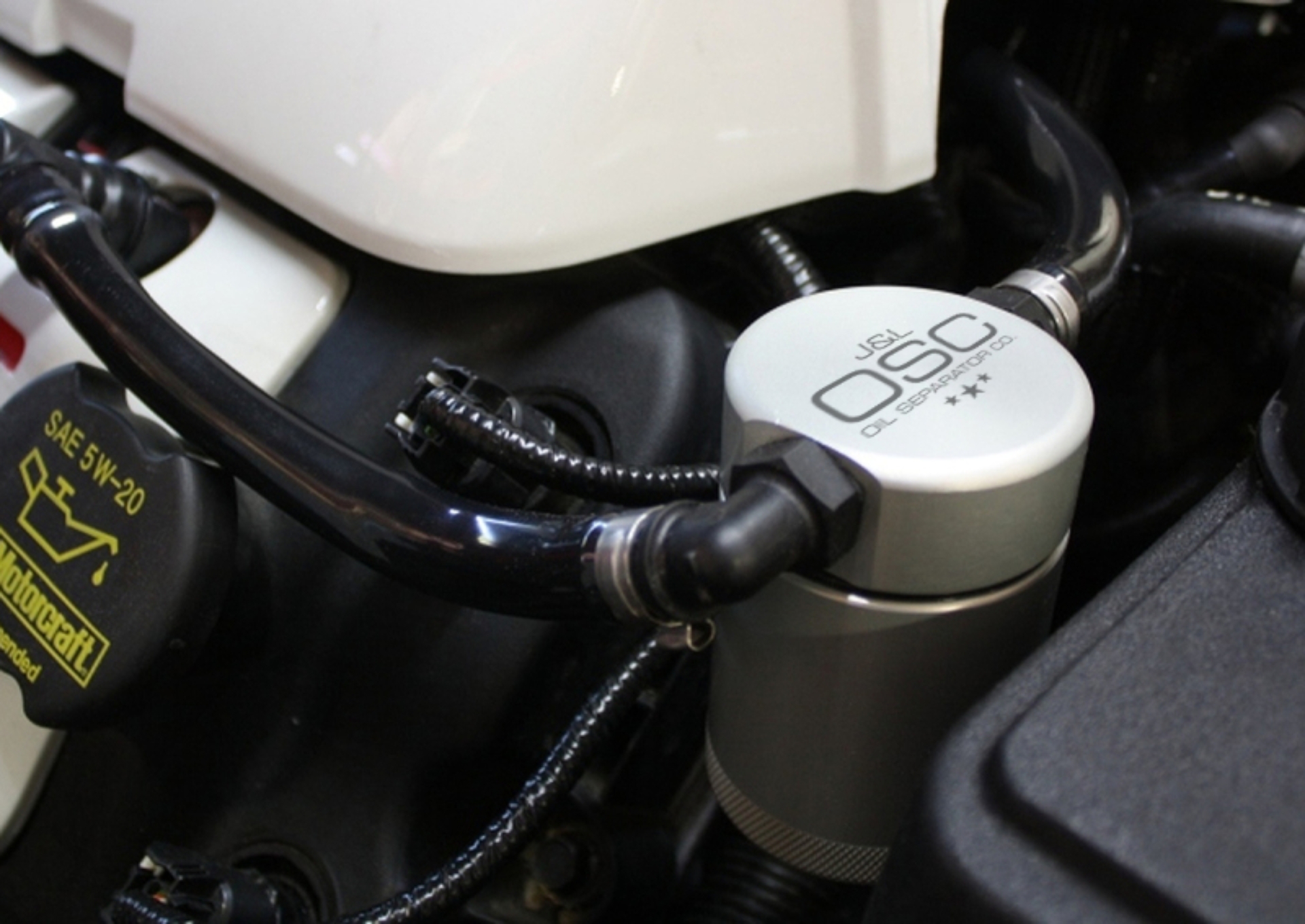 Picture of J&L 2011-2017 Mustang GT; 2015-2020 GT350 Passenger Side Oil Separator 3.0 - Clear Anodized