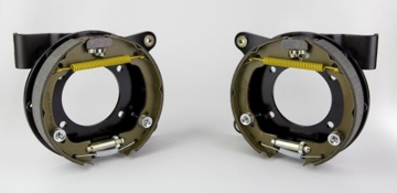 Picture of Wilwood Brackets (2) - Disc/Drum Ford 8.8 Special - 3.15in Bearing 2.50in Offset 1pc 0.81in Rotor