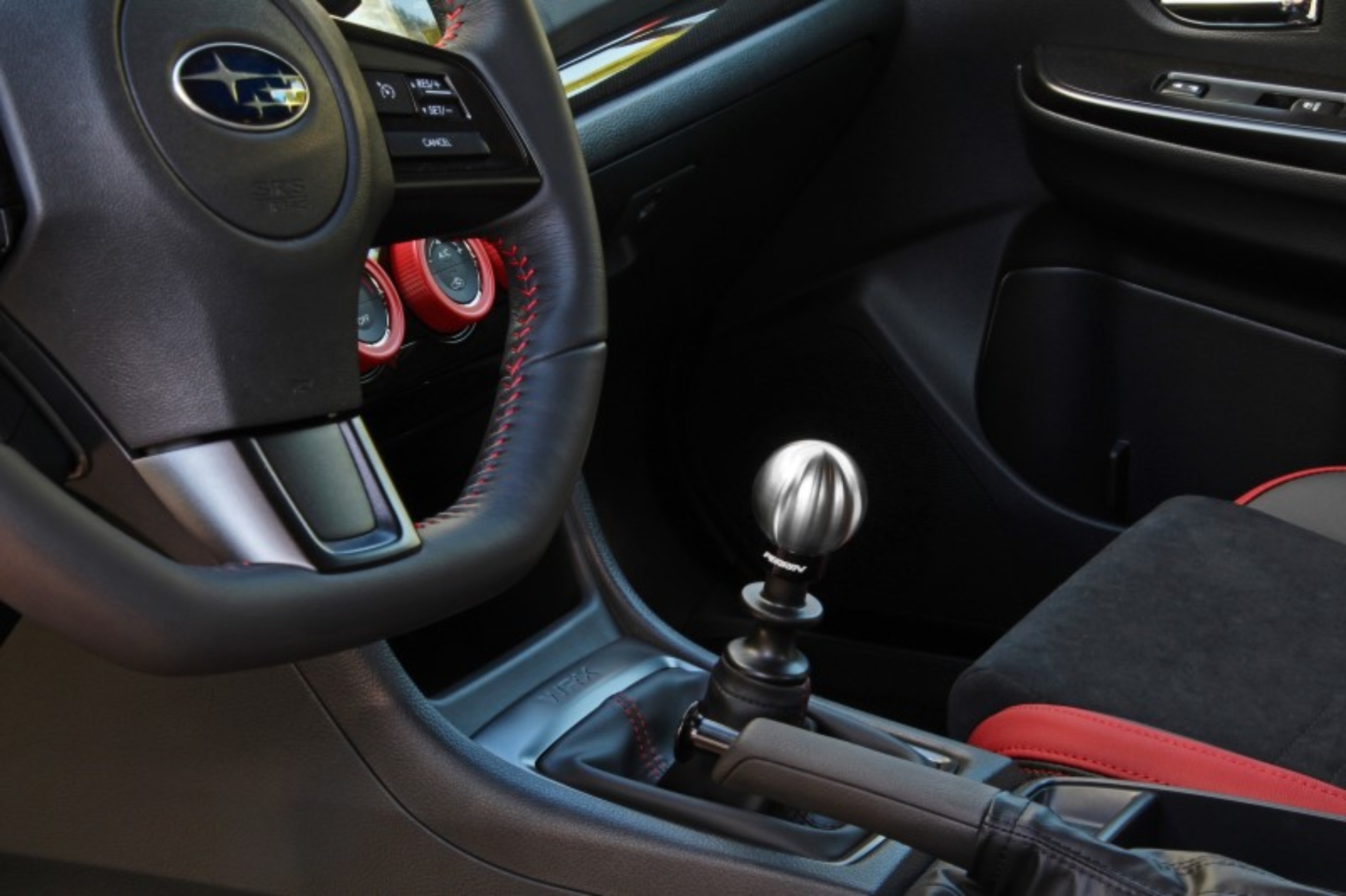 Picture of PERRIN 22-26 Subaru WRX / 18-23 Crosstrek / 13-17 Legacy (Manual) SS Shift Knob - Ball Style
