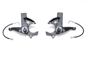 Picture of MaxTrac 82-04 Chevrolet S-10 2WD 3in Front Lift Spindles w/Extended DOT Compliant Brake Lines