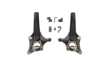 Picture of MaxTrac 19-20 GM C1500 2WD 3.5in Front Lift Spindles w/Extended DOT Compliant Brake Lines