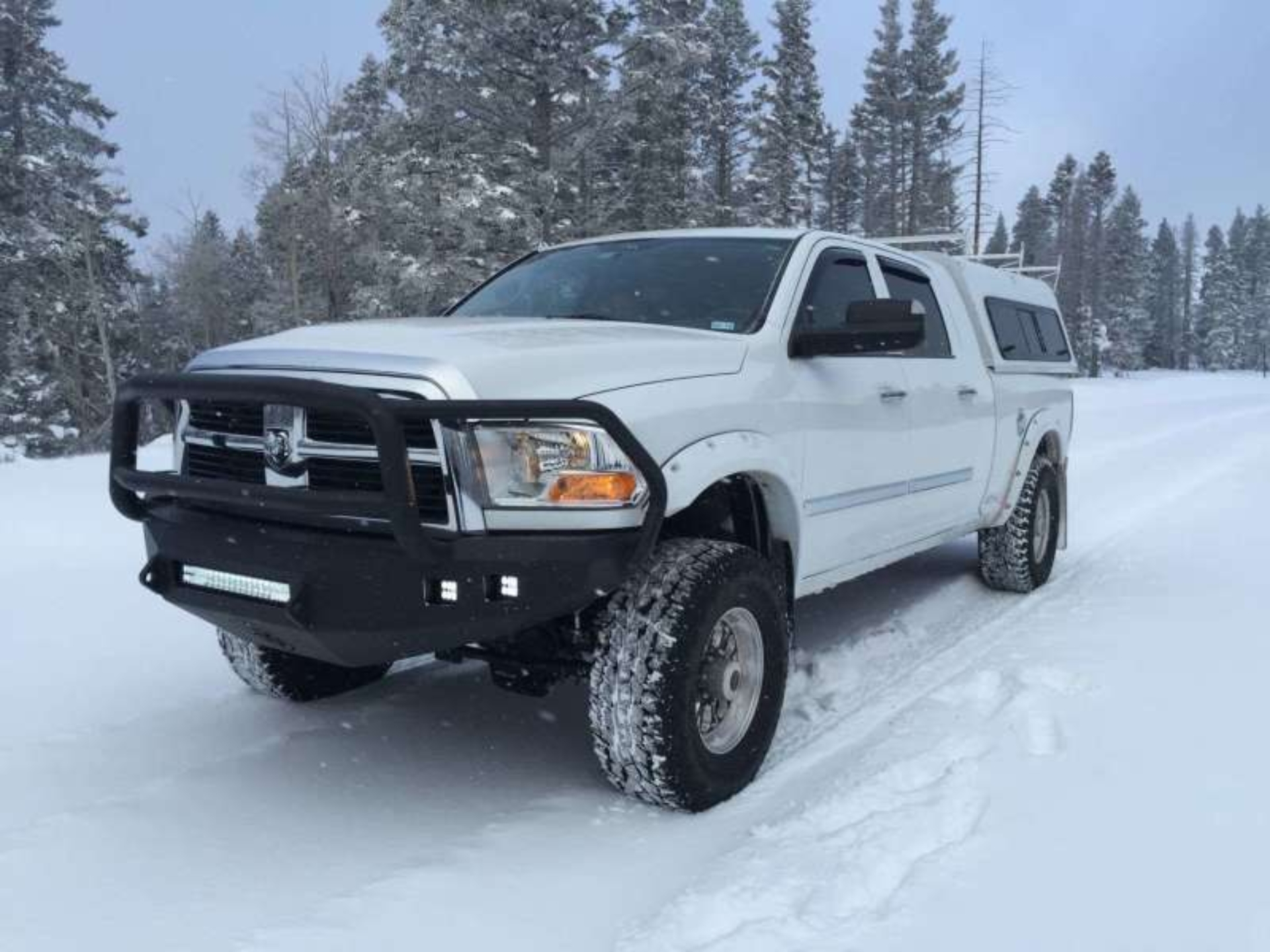 Picture of Road Armor 10-18 Dodge 2500 iDentity Front Bumper Components - Center Section Smooth - Raw