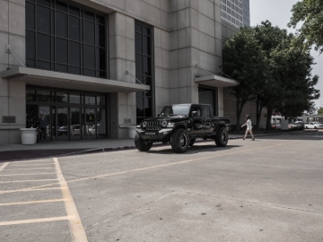 Picture of Road Armor 18-20 Jeep Wrangler JL Spartan Front Bumper Bolt-on w/Pre-Runner Guard - Tex Blk