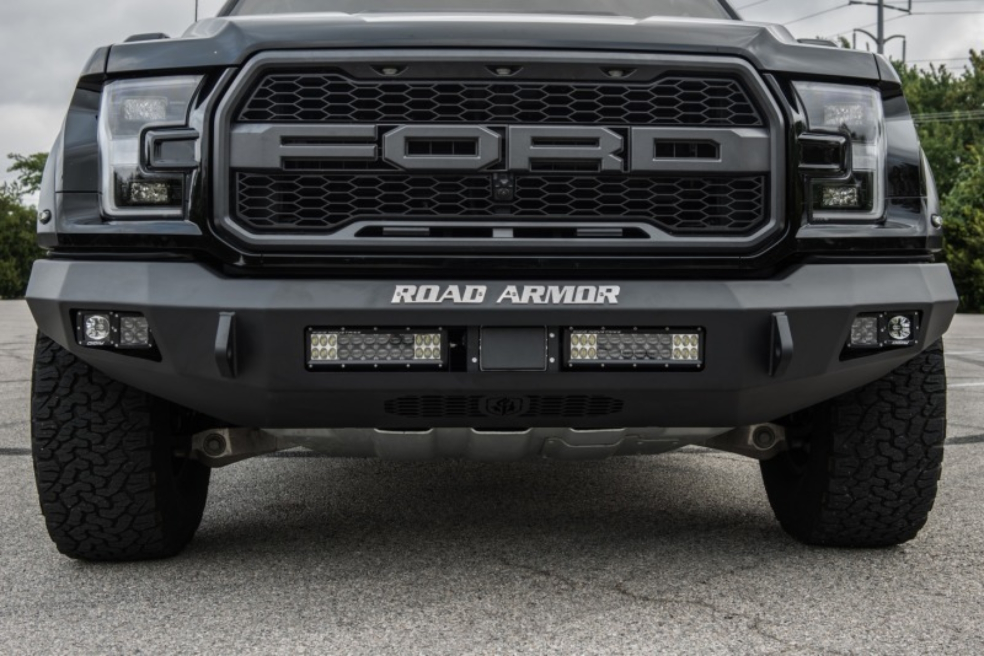 Picture of Road Armor 17-20 Ford Raptor Stealth Front Non-Winch Bumper - Tex Blk
