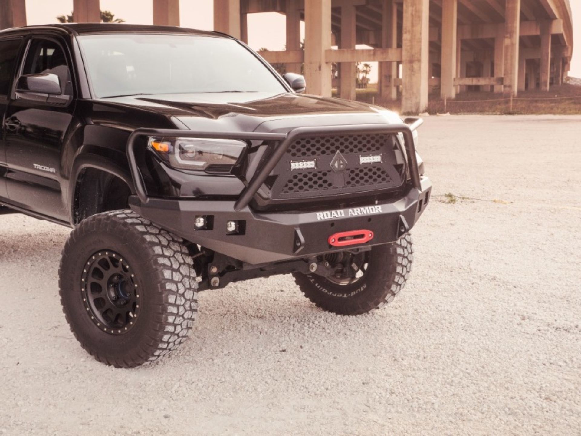 Picture of Road Armor 16-20 Toyota Tacoma Stealth Front Winch Bumper w/Lonestar Guard - Tex Blk