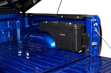 Picture of UnderCover 19-20 Chevy Silverado 1500 Passengers Side Swing Case - Black Smooth