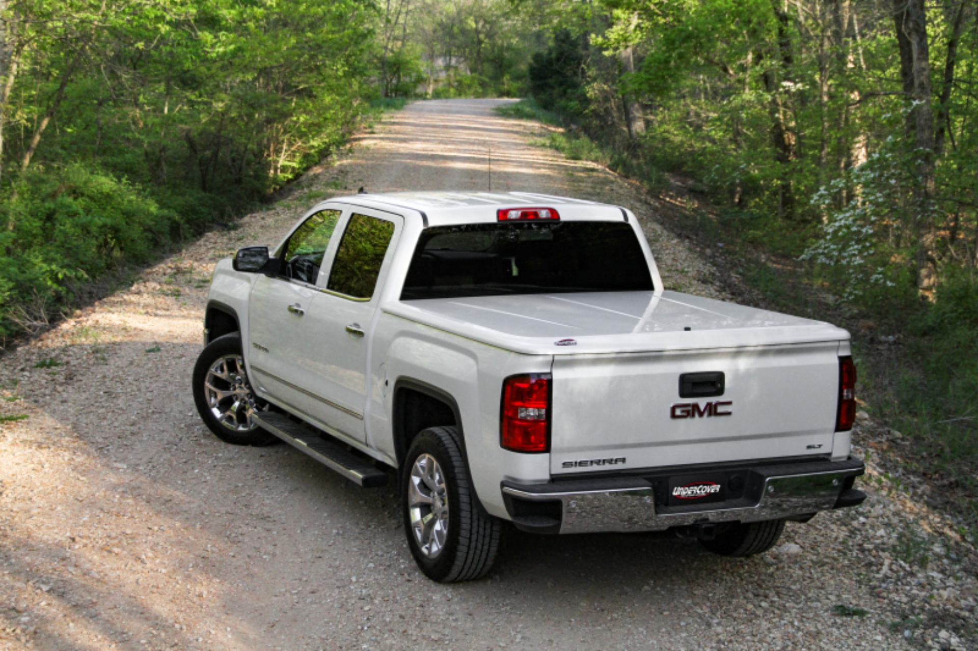 Picture of UnderCover 14-16 GMC Sierra 1500-3500 HD 6.5ft Lux Bed Cover - Iridium Effect