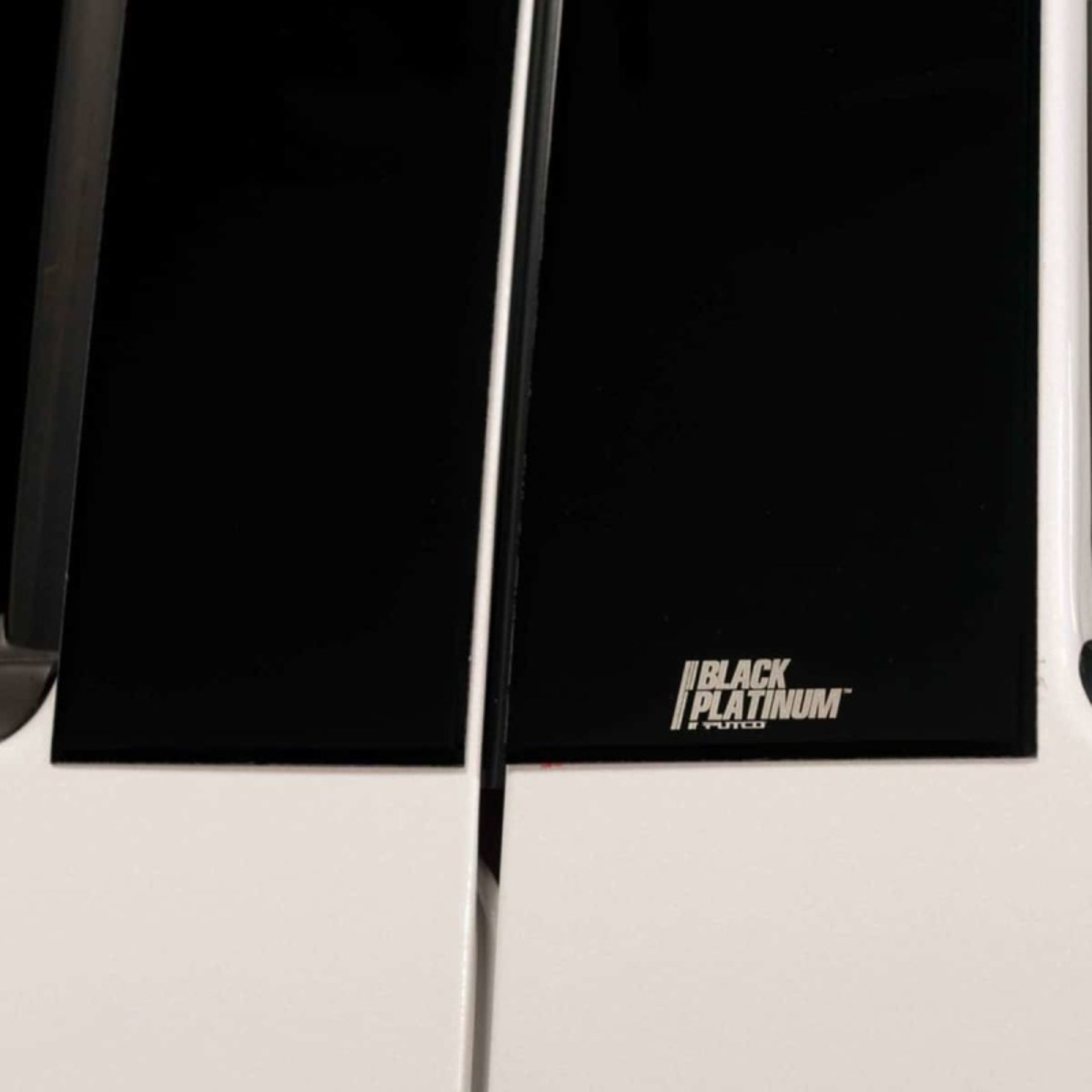 Picture of Putco 05-15 Nissan Titan - Crew Cab (4pcs) Black Platinum Pillar Posts Classic