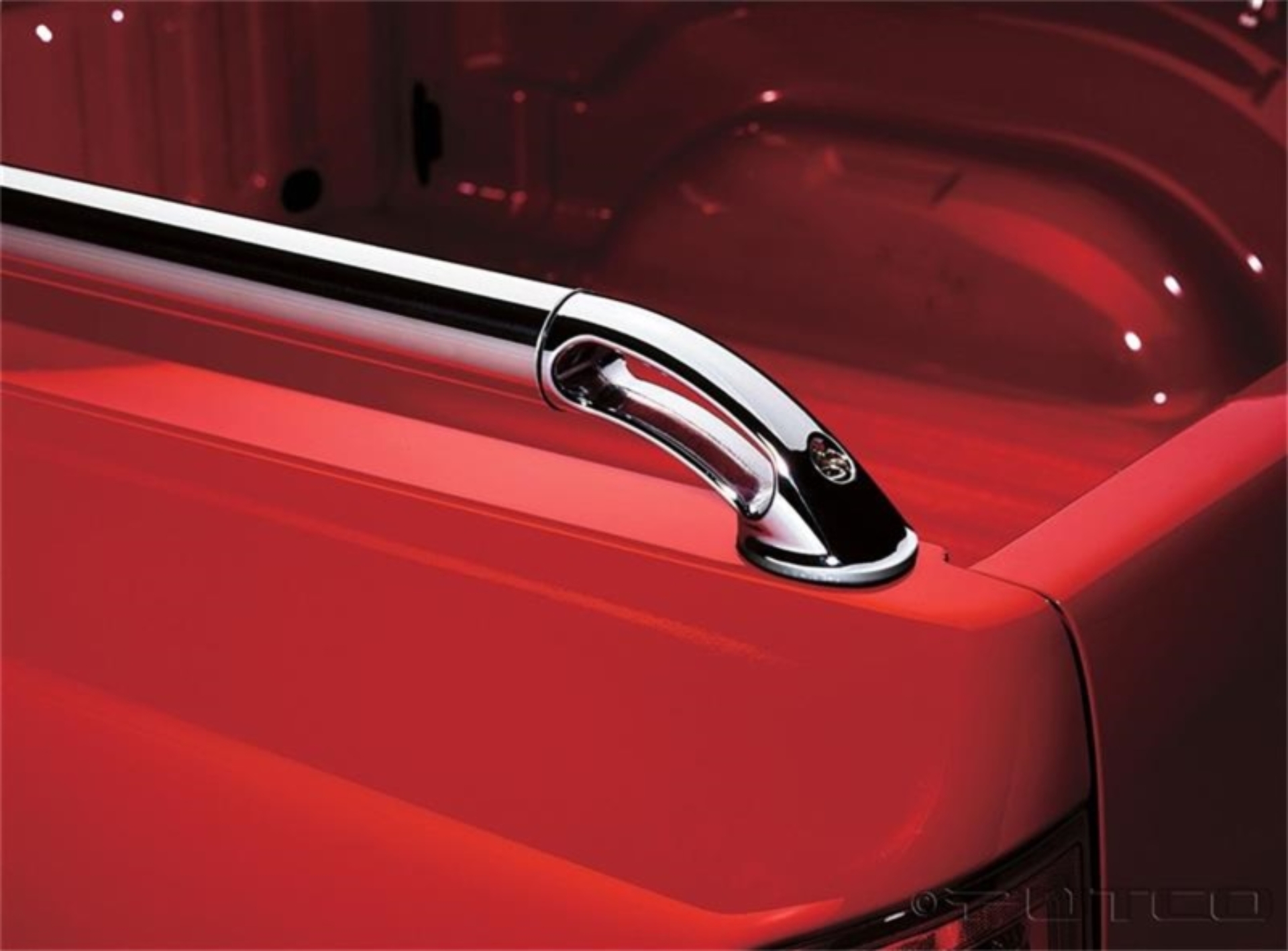 Picture of Putco 19-20 Chevy Silverado LD / GMC Sierra LD - 1500 5.5ft Bed Boss Locker Side Rails